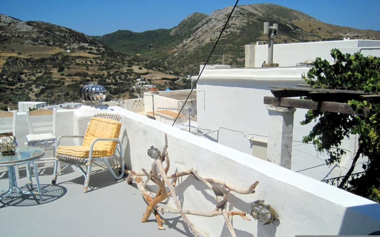 Villa Welcoming House In Skyros With Mountain View Exterior foto